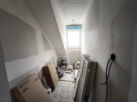 T1+1 Totalmente Remodelado em Alcântara | A Dois Passos da Estação