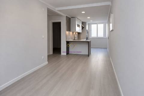 T2 Remodelado em Benfica