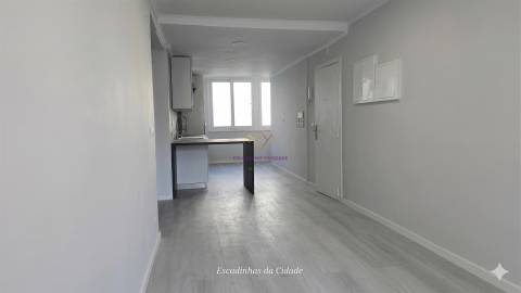 T2 Remodelado em Benfica