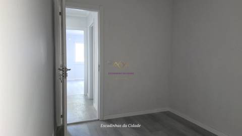 T2 Remodelado em Benfica