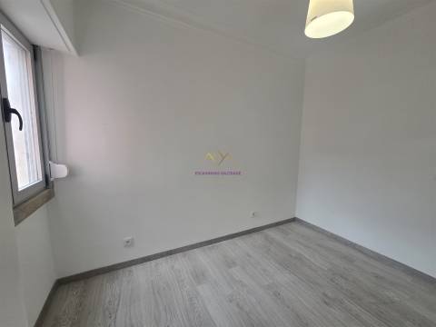 T2 remodelado na Amadora - Venteira