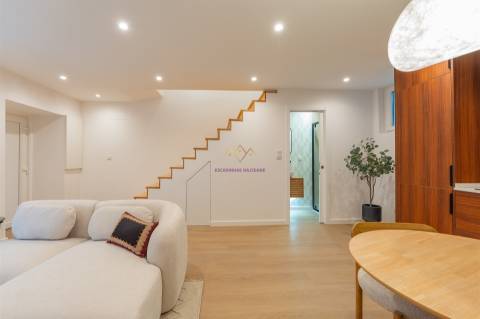 T1 na Ajuda junto ao Palácio