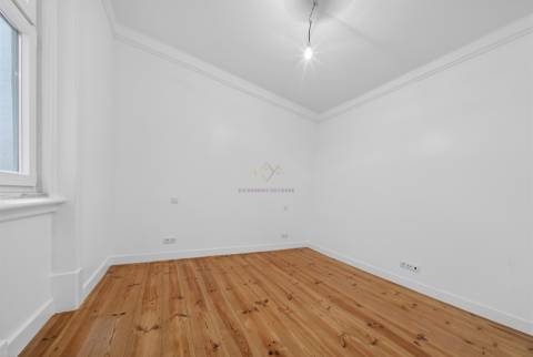 T2 de Charme Totalmente Renovado junto ao Marquês de Pombal