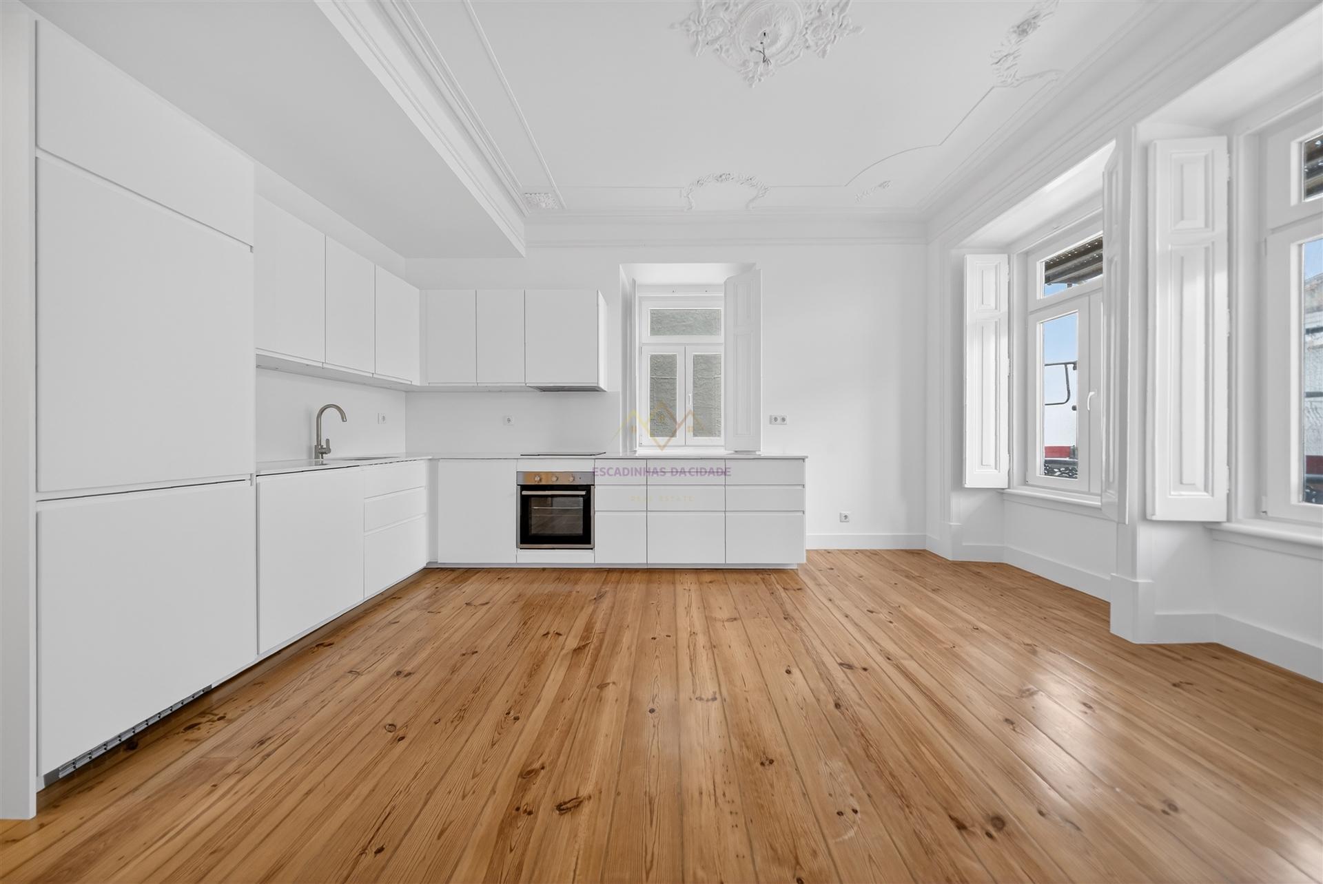 T2 de Charme Totalmente Renovado junto ao Marquês de Pombal