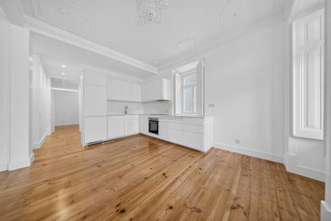 T2 de Charme Totalmente Renovado junto ao Marquês de Pombal