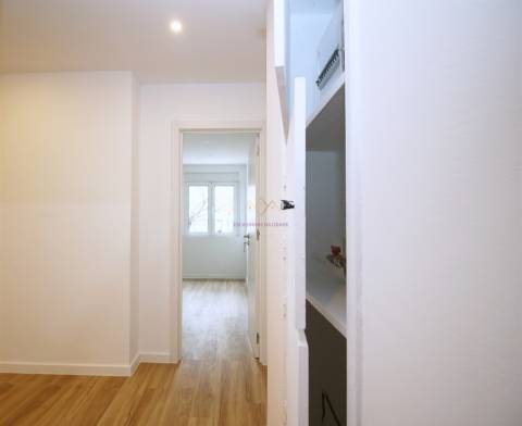 Apartamento T2 remodelado na Quinta do Mendes, Odivelas