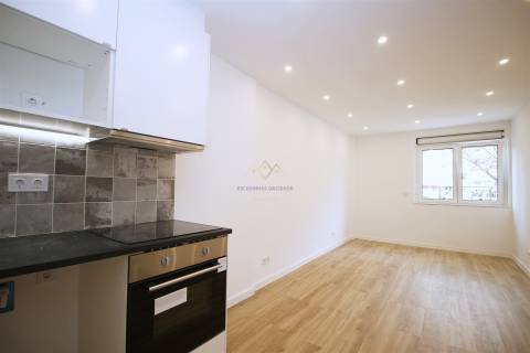 Apartamento T2 remodelado na Quinta do Mendes, Odivelas