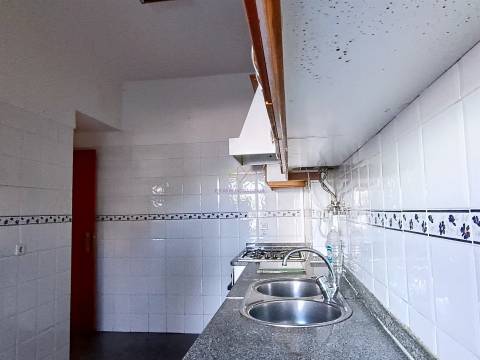 T3 com 2 Terraços em Massamá (junto ao Shopping)