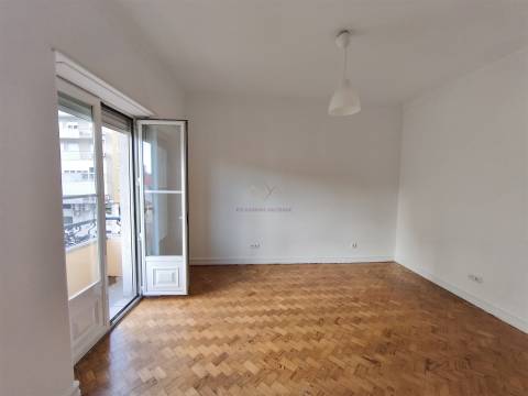 T3 Duplex na Graça a 7 min do Metro e Comboio