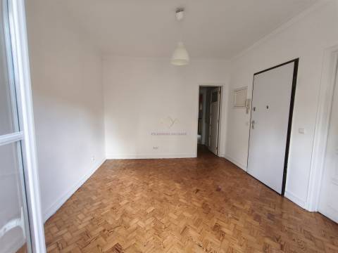 T3 Duplex na Graça a 7 min do Metro e Comboio