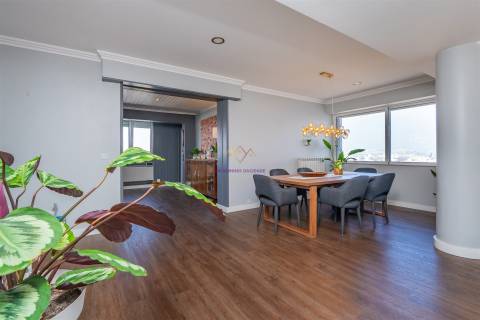 Penthouse única em Benfica - vistas 360º