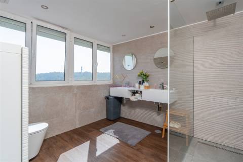 Penthouse única em Benfica - vistas 360º