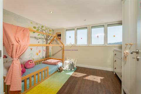 Penthouse única em Benfica - vistas 360º