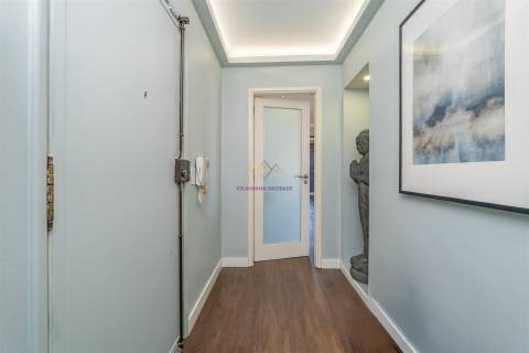 Penthouse única em Benfica - vistas 360º