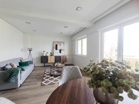 T3 de charme totalmente remodelado com Vista para Monsanto e Mata de  Benfica