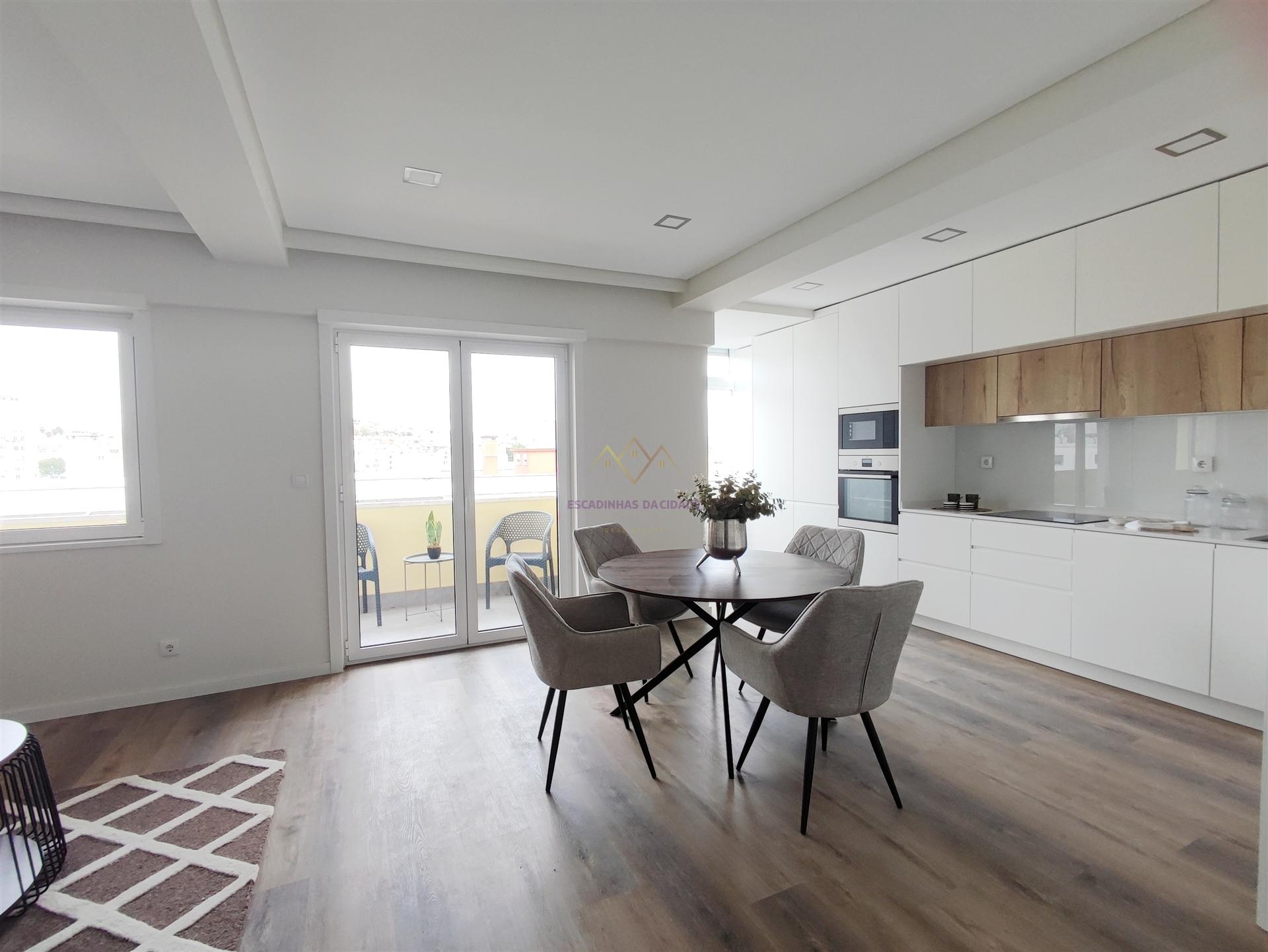 T3 de charme totalmente remodelado com Vista para Monsanto e Mata de  Benfica