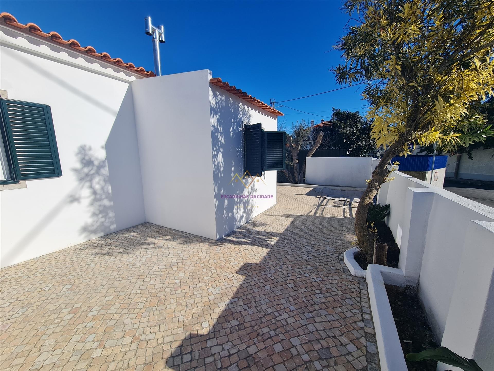 Moradia T1 para Arrendamento na Ribeira de Sintra