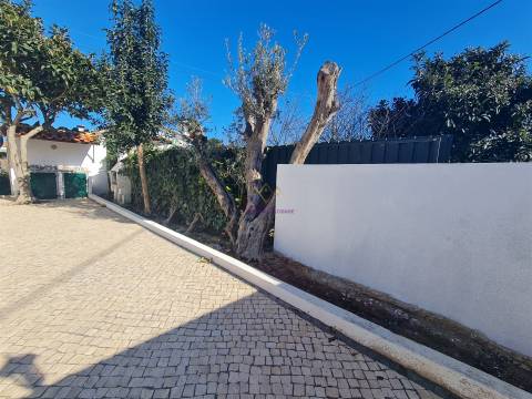 Moradia T1 para Arrendamento na Ribeira de Sintra