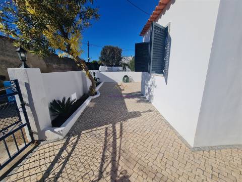 Moradia T1 para Arrendamento na Ribeira de Sintra