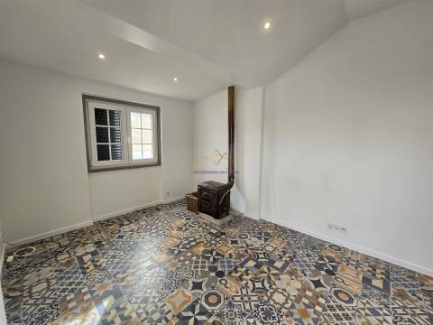 Moradia T1 para Arrendamento na Ribeira de Sintra