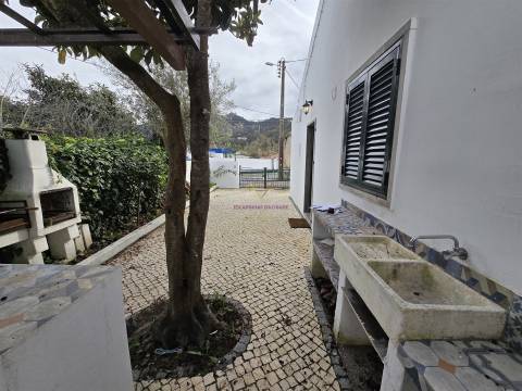 Moradia T1 para Arrendamento na Ribeira de Sintra