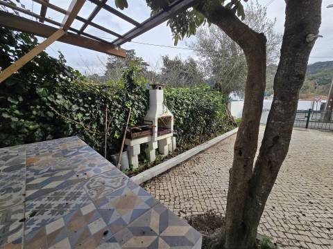 Moradia T1 para Arrendamento na Ribeira de Sintra