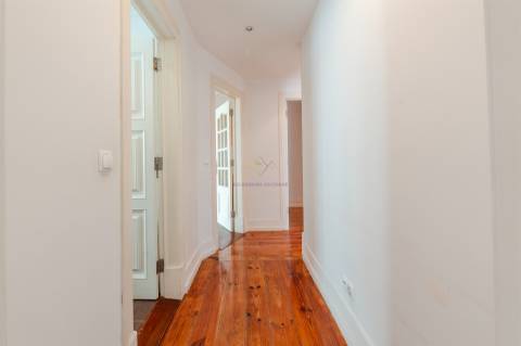 Charme na Lapa – T2+2 com Espaços Flexíveis e Vista Rio