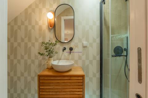 T1 na Ajuda junto ao Palácio