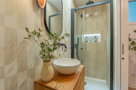 T1 na Ajuda junto ao Palácio