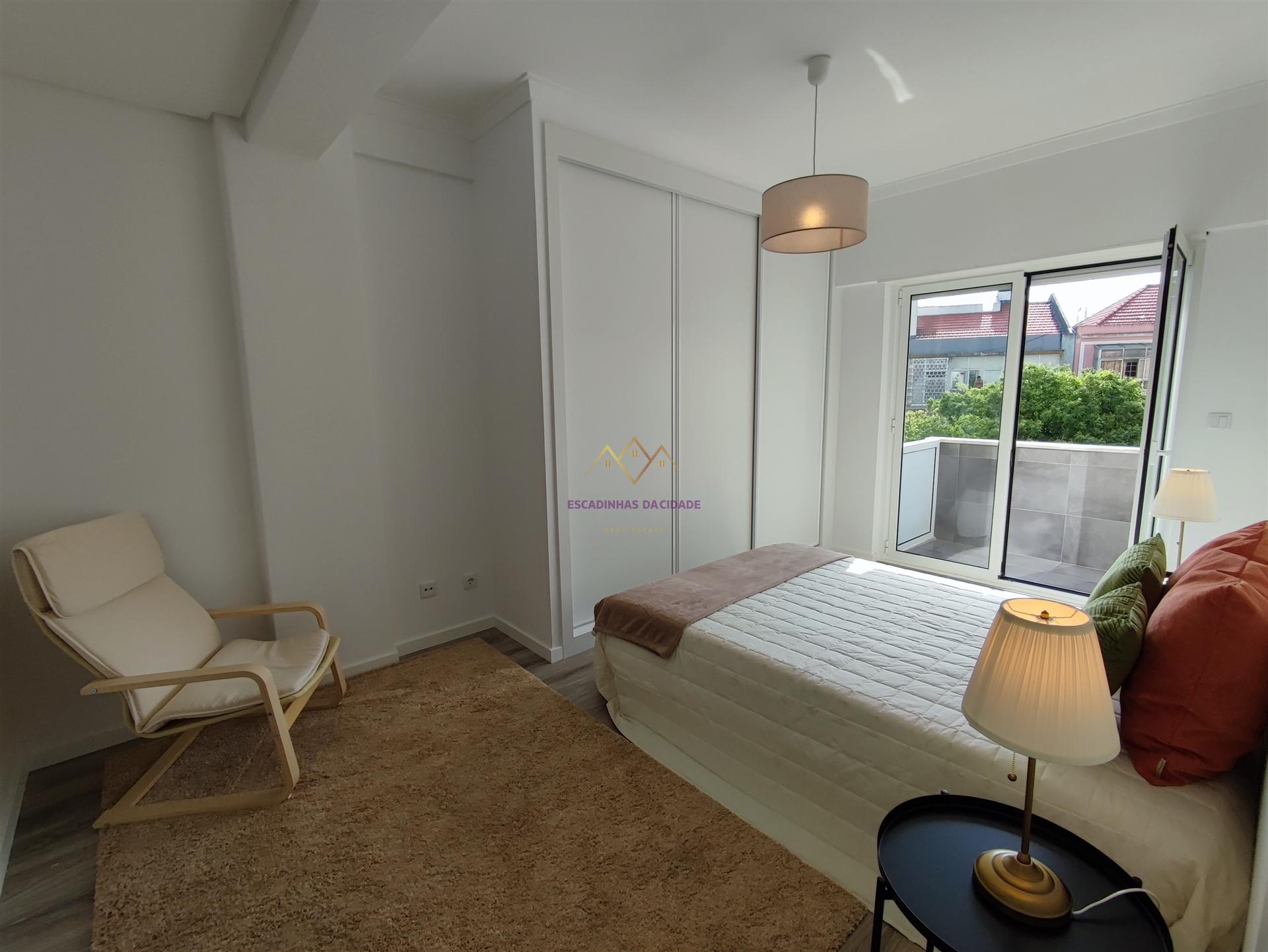 T3 de charme totalmente remodelado com Vista para Monsanto e Mata de  Benfica