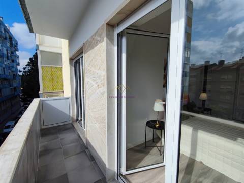 T3 de charme totalmente remodelado com Vista para Monsanto e Mata de  Benfica