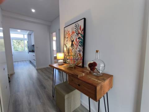 T3 de charme totalmente remodelado com Vista para Monsanto e Mata de  Benfica