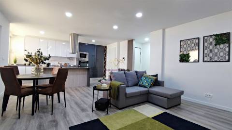 T3 de charme totalmente remodelado com Vista para Monsanto e Mata de  Benfica