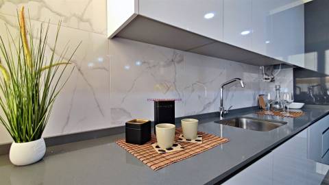 T3 de charme totalmente remodelado com Vista para Monsanto e Mata de  Benfica