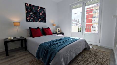 T3 de charme totalmente remodelado com Vista para Monsanto e Mata de  Benfica