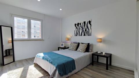 T3 de charme totalmente remodelado com Vista para Monsanto e Mata de  Benfica