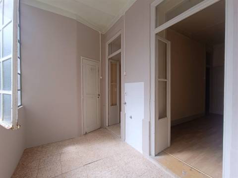 Apartamento T3 usado no centro Lisboa