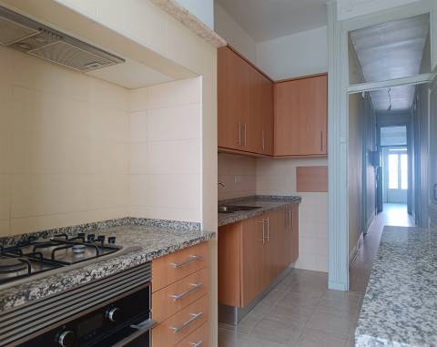Apartamento T3 usado no centro Lisboa