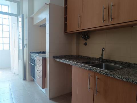 Apartamento T3 usado no centro Lisboa