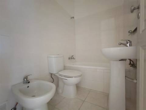 Apartamento T3 usado no centro Lisboa