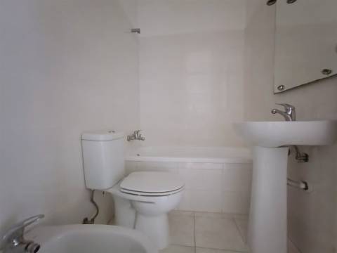 Apartamento T3 usado no centro Lisboa