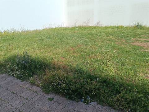 Terreno comercial urbano quinta do mirante Queluz