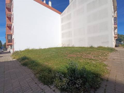 Terreno comercial urbano quinta do mirante Queluz