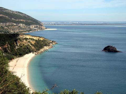 Apartamento T3 para arrendar, em Montalvão, Setúbal