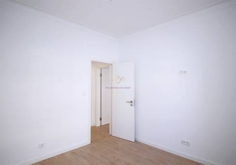 Apartamento T2+1 Venda em Venteira,Amadora