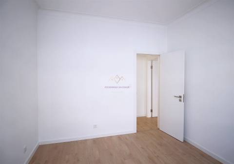 Apartamento T2+1 Venda em Venteira,Amadora