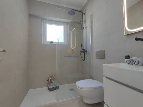 Apartamento T3 remodelado, mobilado e equipado, na melhor localização de Benfica