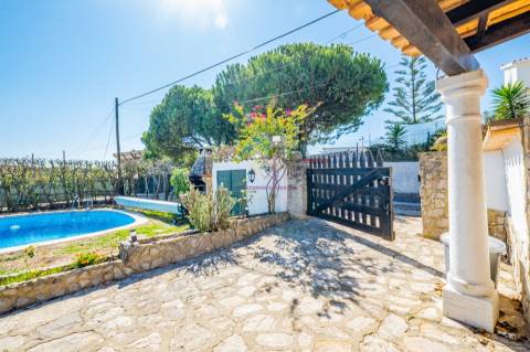 Moradia com piscina em Sesimbra - Zambujal de Cima