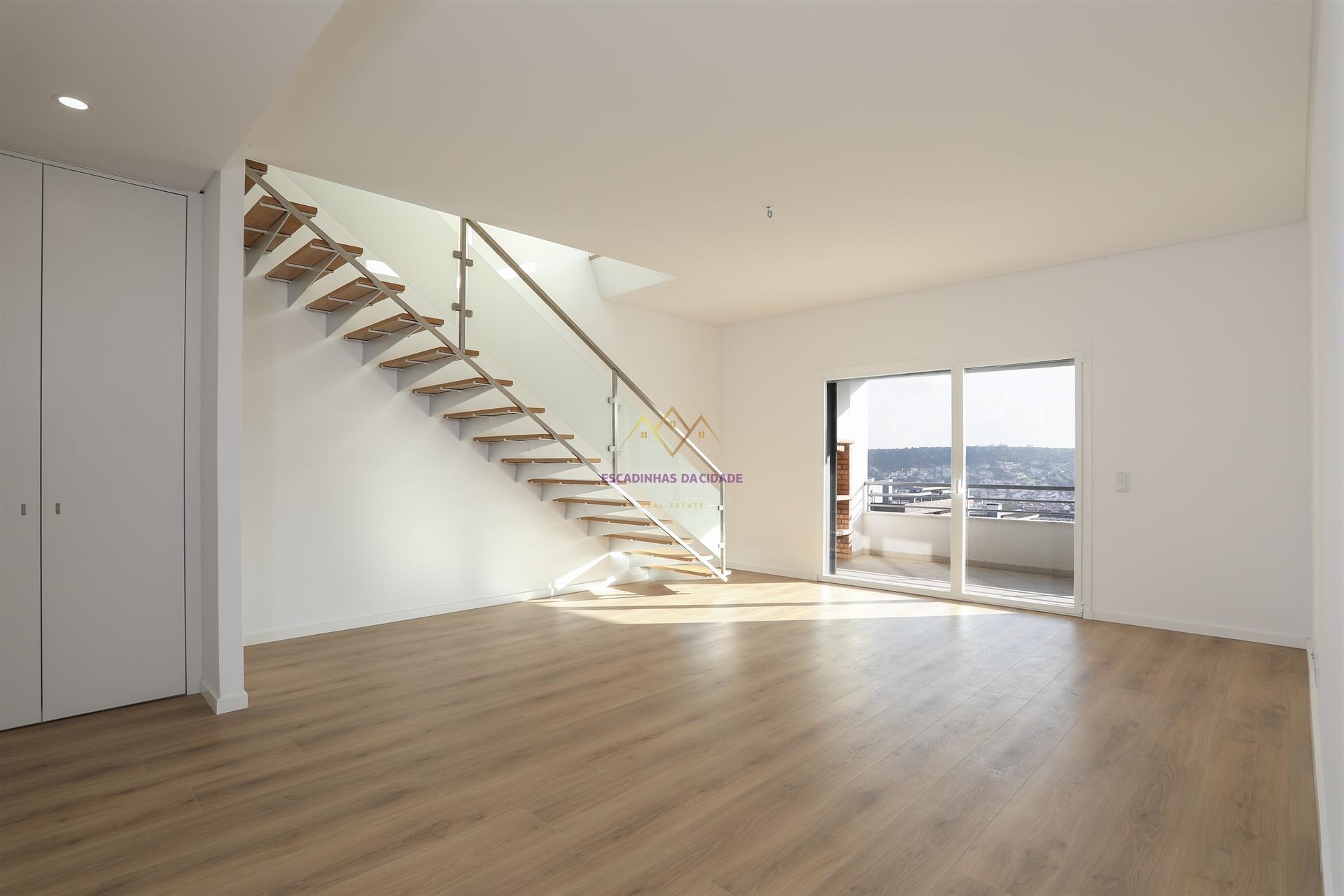 Colinas do Cruzeiro, Fantástico T4 Duplex Novo a estrear