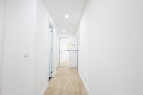 T2+1 Remodelado em Alverca